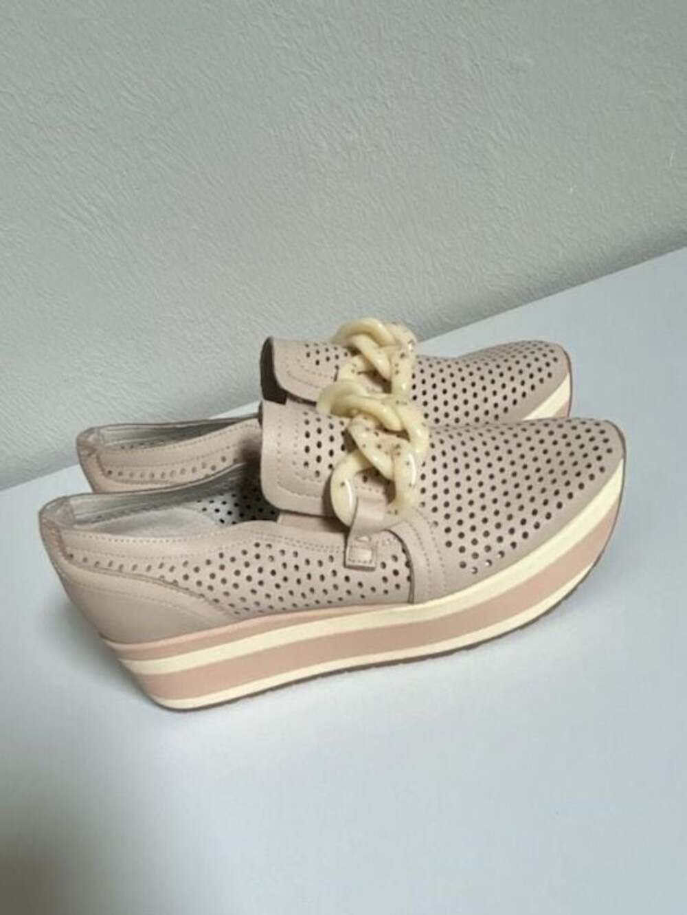 Dolce Vita Jhenee Leather Platform Sneakers Sand Nubuck Chain S 6.5 - Picture 4 of 16